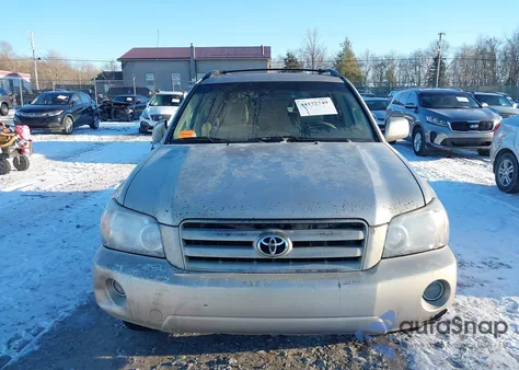 2005 Toyota Highlander V6 from USA, damaged, VIN JTEEP21AX50099854